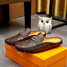 Louis Vuitton Slippers